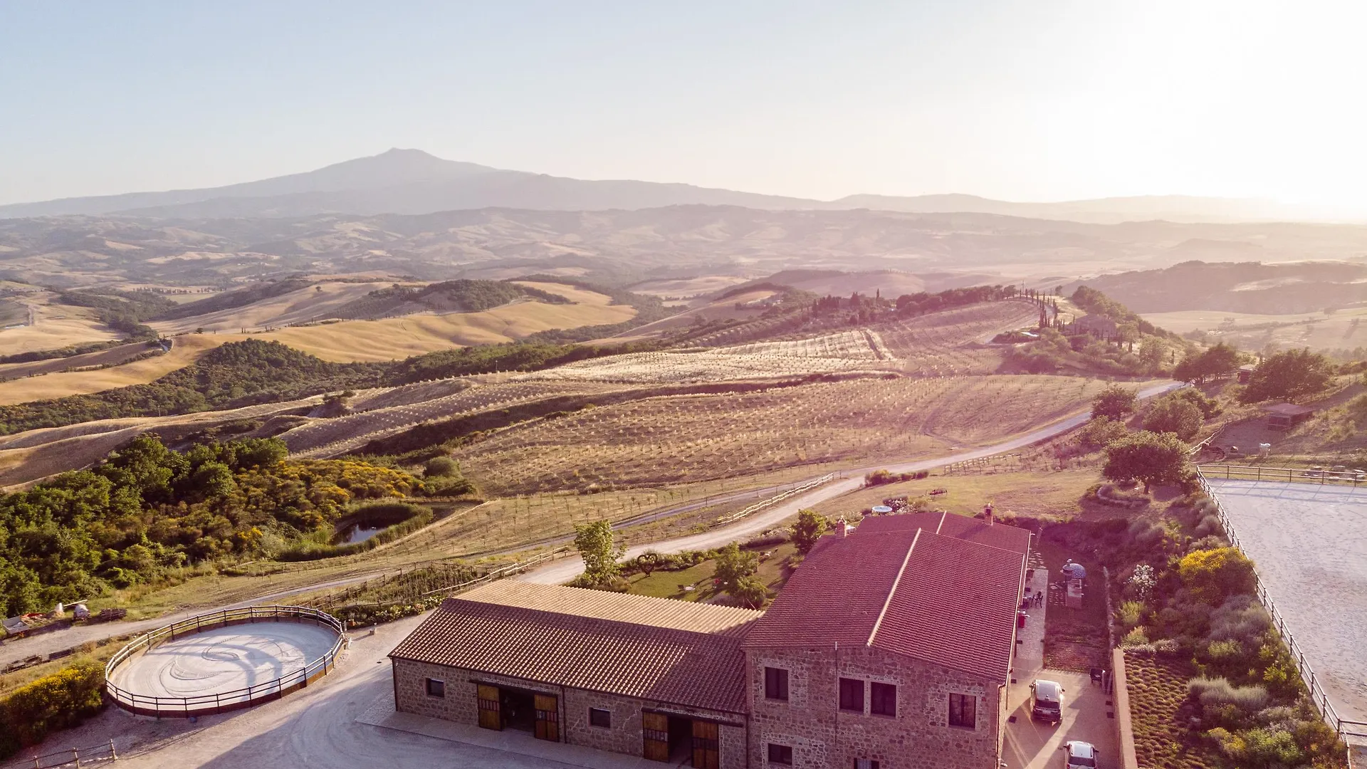 Farm stay Podere Val D'Orcia - Tuscany Equestrian Villa Sarteano
