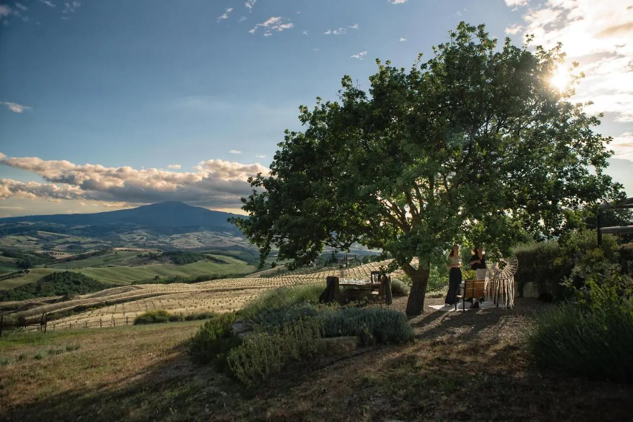 Farm stay Podere Val D'Orcia - Tuscany Equestrian Villa Sarteano